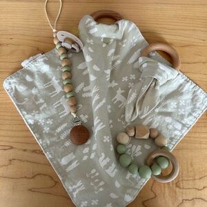 Woodland Print Kids Accessory Set - Green